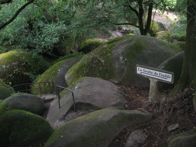 et voilà la grotte du diable, brrr..