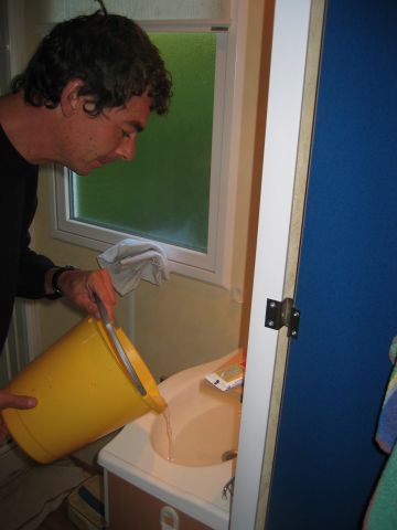 on a aussi eu une journe sans eau, il a fallu revenir aux anciennes mthodes