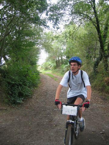 Eric est en grande forme, mais reste concentr sur le chemin qu'il reste  parcourir