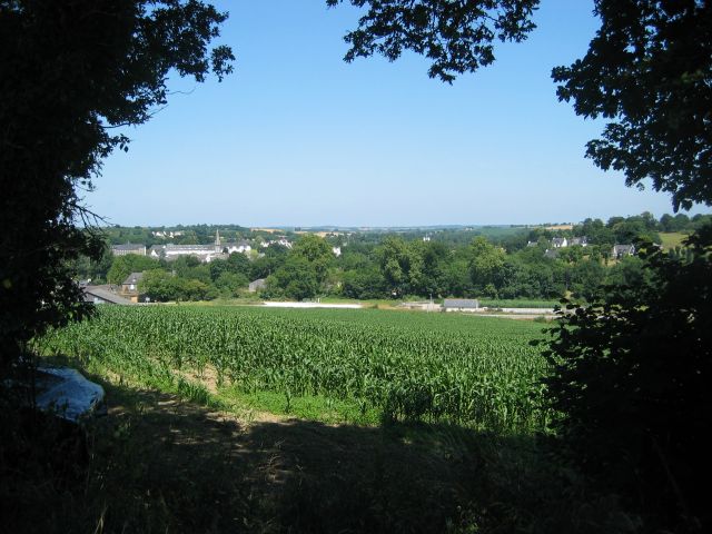 Gouarec, au mileu de la verdure