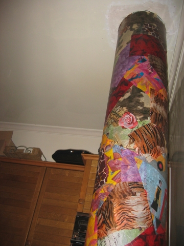 ce tube traverse la maison, pour le linge sale. Pratique, mais encombrant !