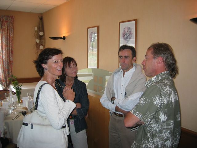 Martine, Jacqueline Viel (une cousine lointaine, pas revue depuis que j'tais petit !), son ami Thierry,  et Blaise