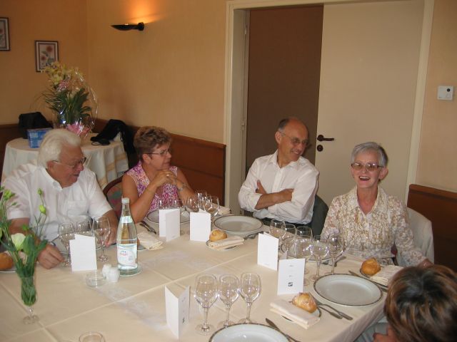 Maman est en forme !  sa droite Jean-Marie, puis Francine, et Yannick, le mari d'Augustine