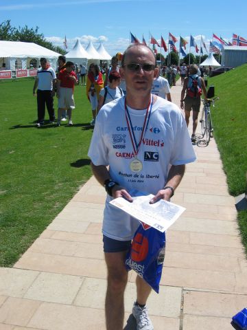 et voici Benoit, avec la mdaille du marathon