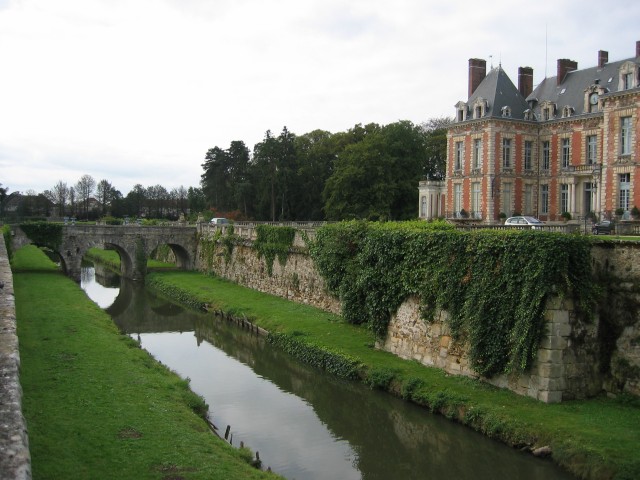 la rivire devant le chateau... classe !